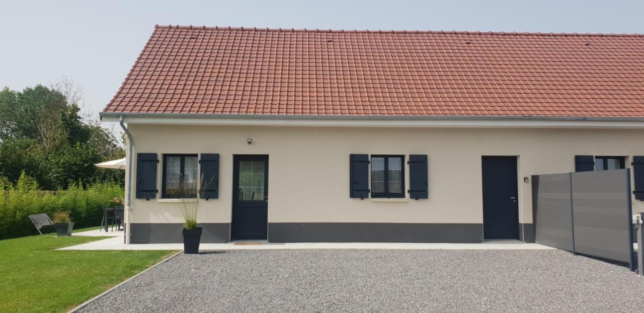 Gites Les Mondaines - Les Hirondelles Favieres  Exterior photo