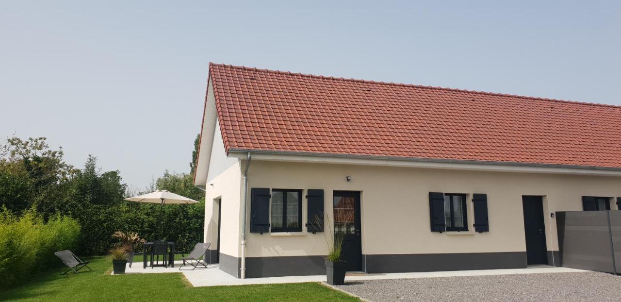 Gites Les Mondaines - Les Hirondelles Favieres  Exterior photo